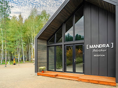 Загородный комплекс Mandra Petrichor - изысканный глэмпинг в селе Забуяння, Киевская область, Макаровский район.