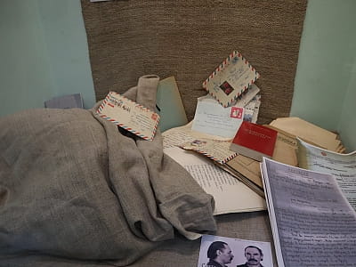 Музей шестидесятничества в Киеве — пространство памяти о деятелях культуры и правозащитниках 1960-х годов. Экспозиции, архивы и уникальные материалы о движении сопротивления.