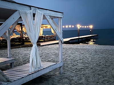 SPORTOHOTA — это современный загородный комплекс в Черкассах, расположенный прямо на берегу Днепра.