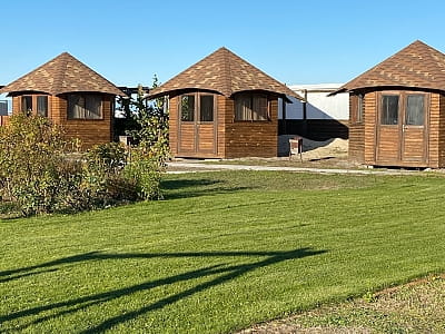 беседки в загородном комплексе SPORTOHOTA в городе Черкассы