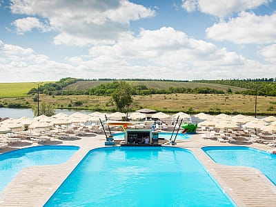 Бассейны в парк-отеле «Скифия» в Кировоградской области