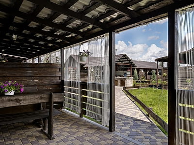 беседки в загородном комплексе «Аквамарин» в селе Цибули, недалеко от Полтавы