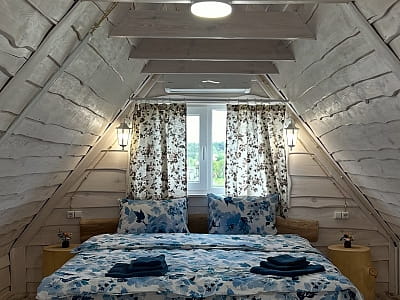 однокомнатные и двухкомнатные номера в загородном комплексе «Аквамарин» в селе Цыбули, недалеко от Полтавы