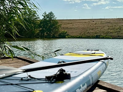 прогулка на SUP-досках в загородном комплексе Balka Eco Club в живописном уголке Полтавской области, среди природы, тишины и водной глади