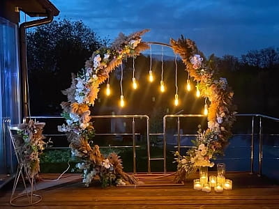 торжественные свадебные церемонии в загородном комплексе Balka Eco Club в живописном уголке Полтавской области, среди природы, тишины и водной глади