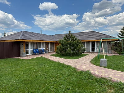 Загородный комплекс Bulanovo — это пространство для полноценного отдыха среди природы, где сочетаются современный комфорт, тишина загородной локации и широкий выбор услуг для релакса и досуга. 