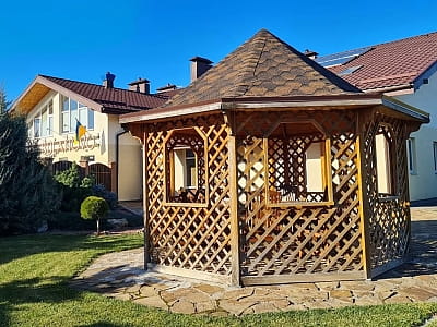 беседки в загородном комплексе Bulanovo в селе Буланово Полтавской области