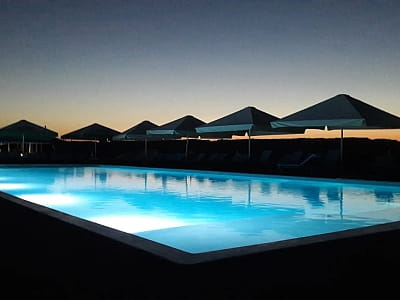 летний открытый бассейн в загородном комплексе Bulanovo в селе Буланово Полтавской области