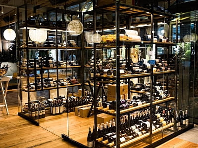 бар в загородном комплексе DOM в Киевской области