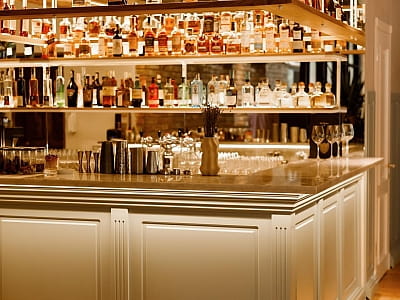 бар в загородном комплексе DOM в Киевской области