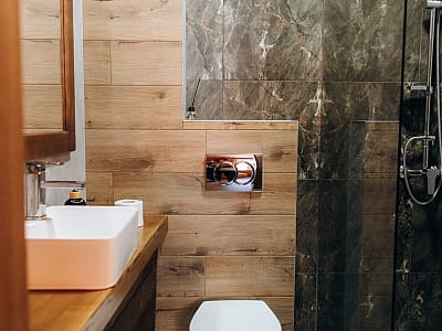 просторная усадьба для больших компаний в загородном комплексе «Гринвич» в селе Залужье, в нескольких десятках минут езды от Тернополя