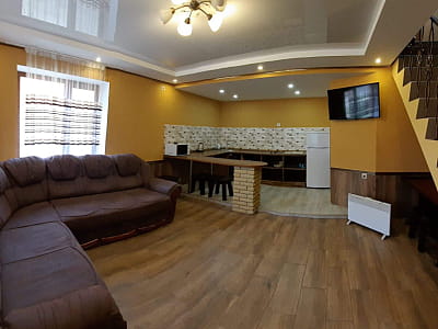 номера и коттеджи в загородном комплексе «Крещатик» в Черкасской области на берегу реки Рось в месте ее впадения в Днепр