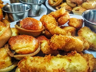 блюда ресторана в загородном комплексе «Лубенская Слобода» в живописном уголке Полтавщины, всего в двух километрах от исторического города Лубны