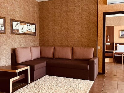 гостиничные номера в загородном комплексе «Лубенская Слобода» в живописном уголке Полтавщины, всего в двух километрах от исторического города Лубны