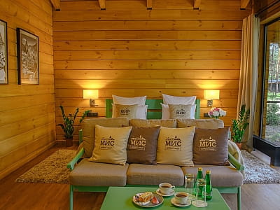 номера и коттеджи в загородном комплексе «Мыс Доброй Надежды» в селе Глоды Полтавской области на берегу реки Ворскла