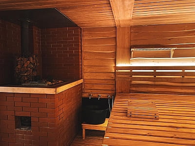 баня в загородном комплексе «Мыс Доброй Надежды» в селе Глоды Полтавской области на берегу реки Ворскла