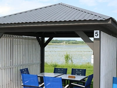 беседки в загородном комплексе «Оазис Пляж» на набережной Ивачевского пруда недалеко от Тернополя