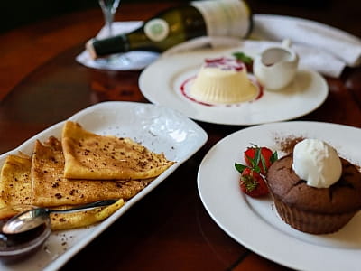 блюда ресторана в загородном комплексе «Орлиное гнездо» в селе Суботцы Кировоградской области