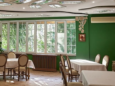 ресторан в загородном комплексе «Орлиное гнездо» в селе Суботцы Кировоградской области