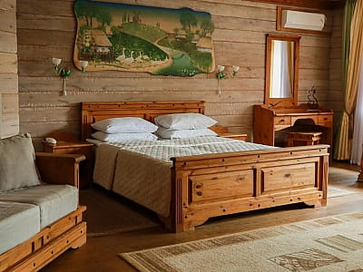 гостиничные номера в загородном комплексе «Орлиное гнездо» в селе Суботцы Кировоградской области