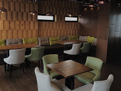 ресторан в загородном отдых комплексе «Панорама HILL» в селе Горишня Выгнанка возле города Чертков