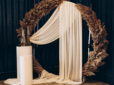 торжественные свадебные церемонии в загородном отдыховом комплексе «Панорама HILL» в селе Горишня Выгнанка возле города Чертков