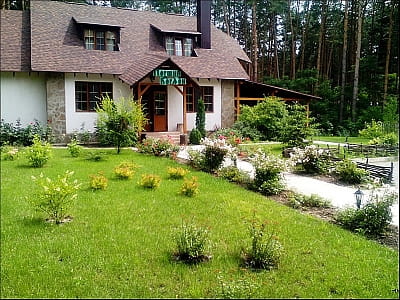 кафе в загородном комплексе «Первый Кордон» в селе Медведевка Черкасской области