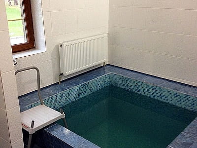 купель при бане в загородном комплексе «Первый Кордон» в селе Медведевка Черкасской области