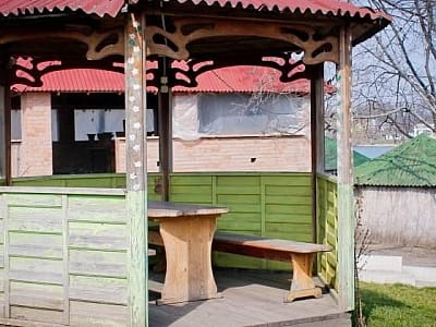 беседки в загородном комплексе «Розовый слон» в Кировоградской области