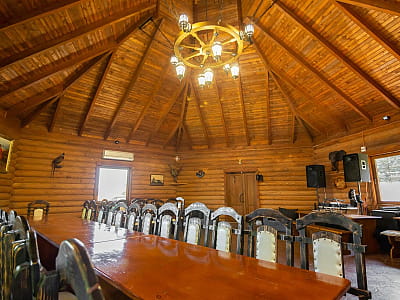 Банкетные залы в загородном комплексе «Розовый слон» в Кировоградской области