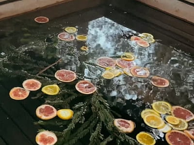 чаны джакузи в загородном комплексе «Смерекова Хата» в селе Кимната Тернопольской области