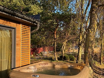 джакузи в загородном комплексе «Смерекова Хата» в селе Кимната Тернопольской области
