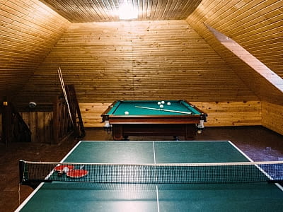 бильярд и настольный теннис в загородном комплексе «Смерекова Хата» в селе Кимната Тернопольской области