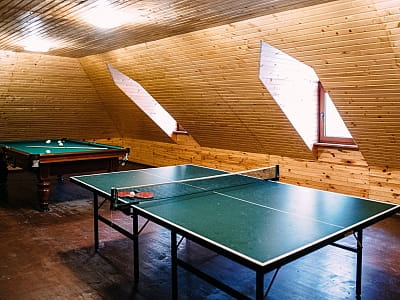 бильярд и настольный теннис в загородном комплексе «Смерекова Хата» в селе Кимната Тернопольской области