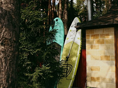 SUP-доски в загородном комплексе «Смерекова Хата» в селе Кимната Тернопольской области