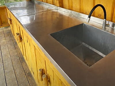 летняя кухня в загородном комплексе «Точка Сбора» в селе Терентиевка Полтавской области