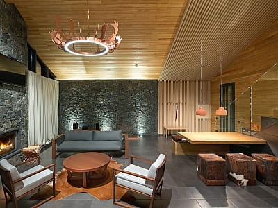 номера в корпусе, просторные коттеджи, уютные шале и виллы в загородном комплексе Verholy Relax Park в селе Сосновая Полтавской области