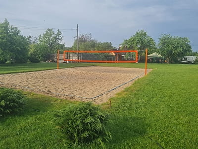 волейбольная площадка в загородном комплексе Зеленая усадьба Дилиева в городе Александрия