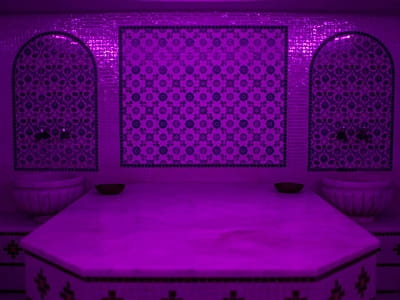 Марокканская баня - хамам в загородном комплексе «Potoki House» в живописном уголке Полтавщины, на берегу реки Днепр, в селе Каменные Потоки недалеко от Кременчуга.