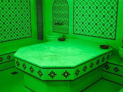 Марокканская баня - хамам в загородном комплексе «Potoki House» в живописном уголке Полтавщины, на берегу реки Днепр, в селе Каменные Потоки недалеко от Кременчуга.