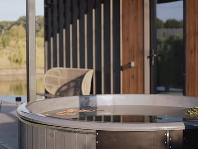 чан в заміському комплексі «Родосвіт»