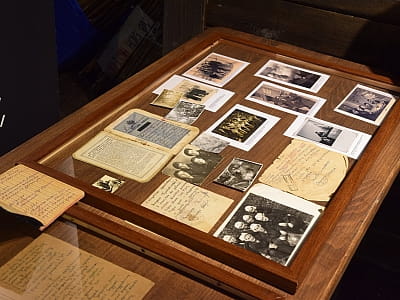 фотографии в мемориальном музее тоталитарных режимов «Территория Террора» во Львове