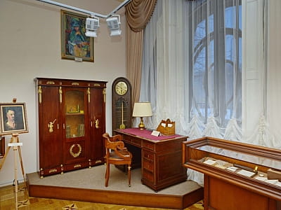 мемориальная коллекция Владимира Винниченко в центральноукраинском областном краеведческом музее в Кропивницком