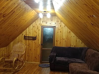 Уютные и комфортабельные домики для отдыха компаний из 6, 12 и 25 гостей, а также большая летняя площадка, вмещающая до 50 человек, в загородном комплексе «Rancho» в селе Лесовые Гриновцы недалеко от города Хмельницкий