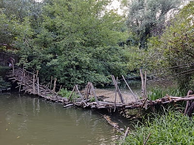 Смотрич — одна из самых живописных рек Подолья и левый приток Днестра, протекающая по территории Хмельницкой области. 