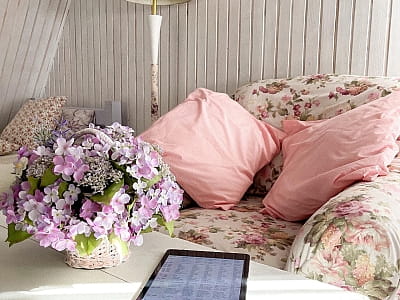 от стандартных номеров до просторных люксов с современным оснащением в загородном комплексе «Ягода-Малина» в селе Головчинцы Хмельницкой области