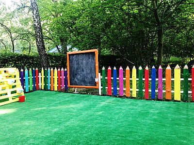 детская площадка в загородном комплексе «Ягода-Малина» в селе Головчинцы Хмельницкой области