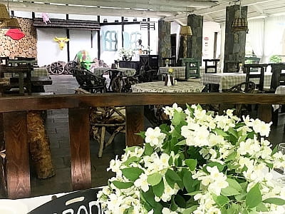 Сказочный ресторан «Лесная фея» в загородном комплексе «Ягода-Малина» в селе Головчинцы Хмельницкой области