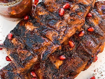 Популярные блюда для отдыха на природе: мясные блюда, закуски, напитки и барбекю в загородном комплексе АТК «Дача», расположенном в 7 км от Хмельницкого по Винницкой трассе