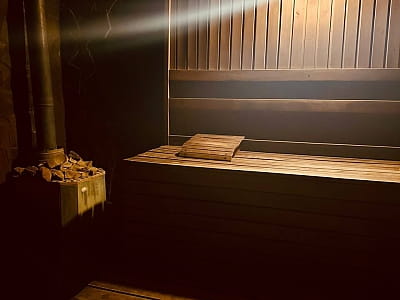 Небольшая дровяная баня (до 8 человек) в загородном комплексе «Райский дворик» в селе Погребы под Киевом